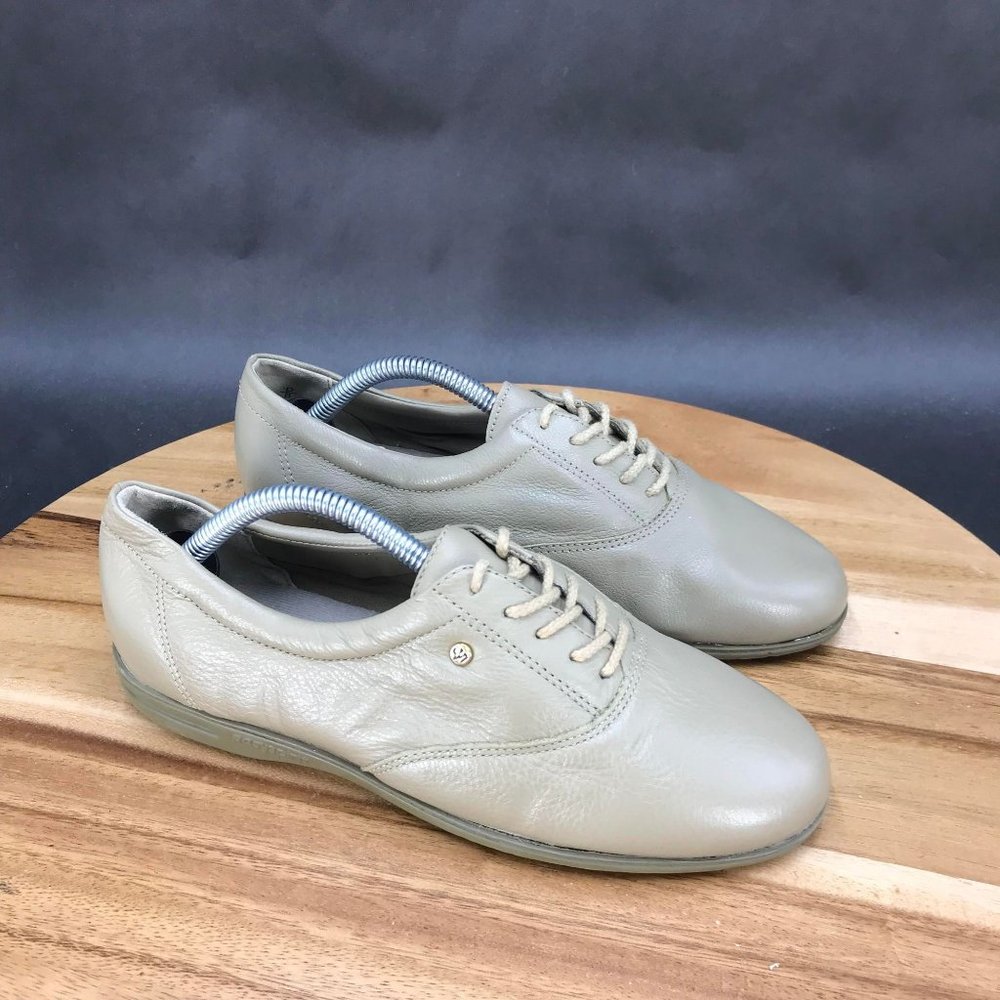 Easy Spirit Anti-Gravity Beige Lace Up Comfort Sneakers Low Top Womens Size 6